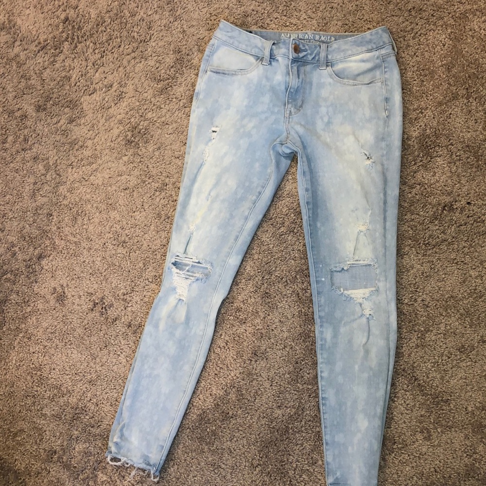 Light wash jeans